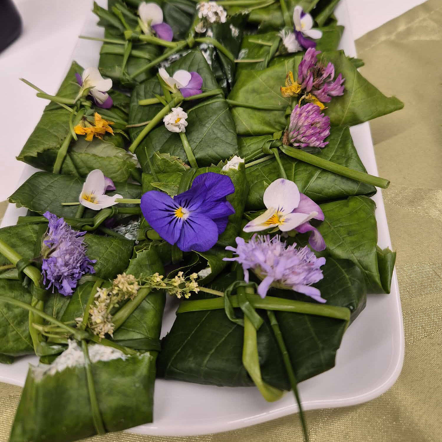 Öffnet die Seite 'Wildkräuterküche - kulinarische Vielfalt mit den Schätzen der Natur (Frühsommer)'