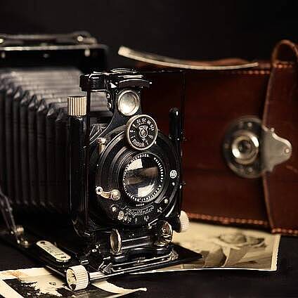 Öffnet die Seite '200 Jahre Fotografie: Von den Anfängen bis zur Gegenwart'